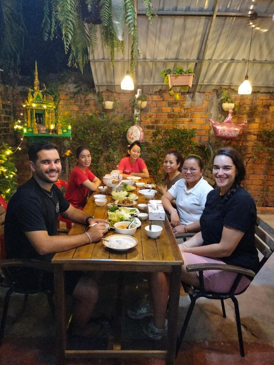 Appartamento Davyta House Siem Reap Esterno foto